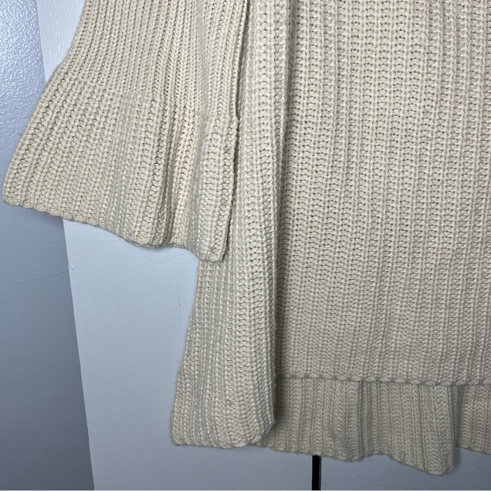 John Mark Cream Knit Sweater with Floral Embellishments Neckline XL - Picture 3 of 9